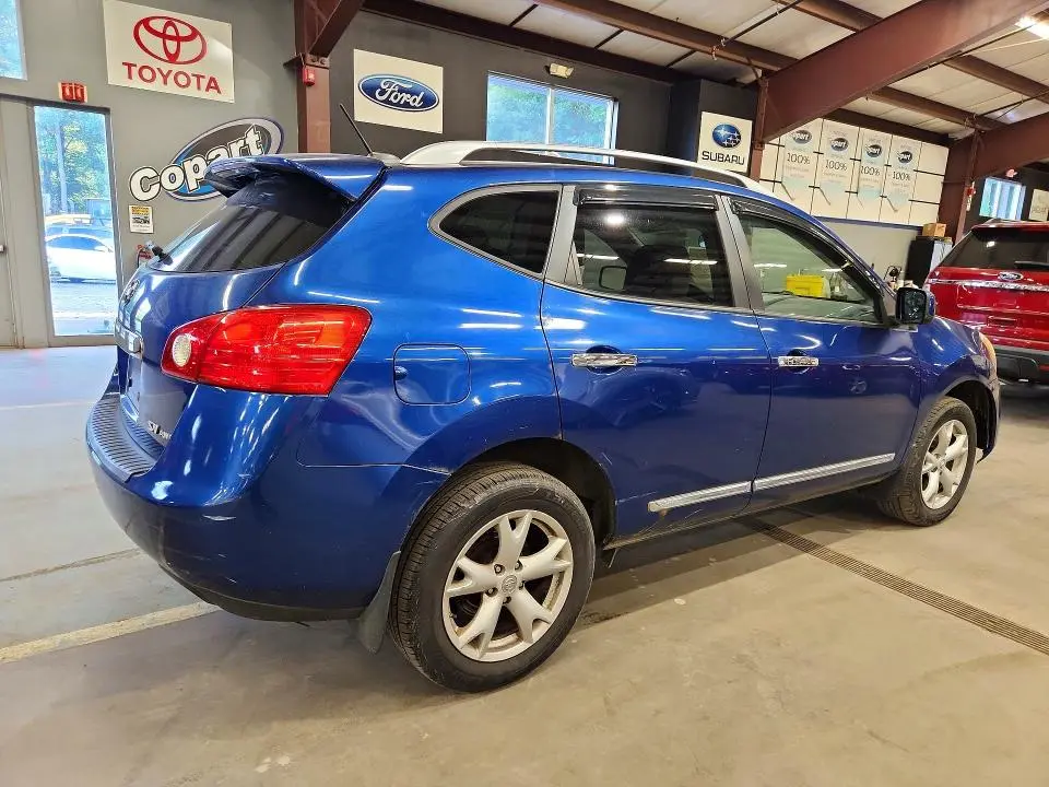 2011 NISSAN ROGUE S  