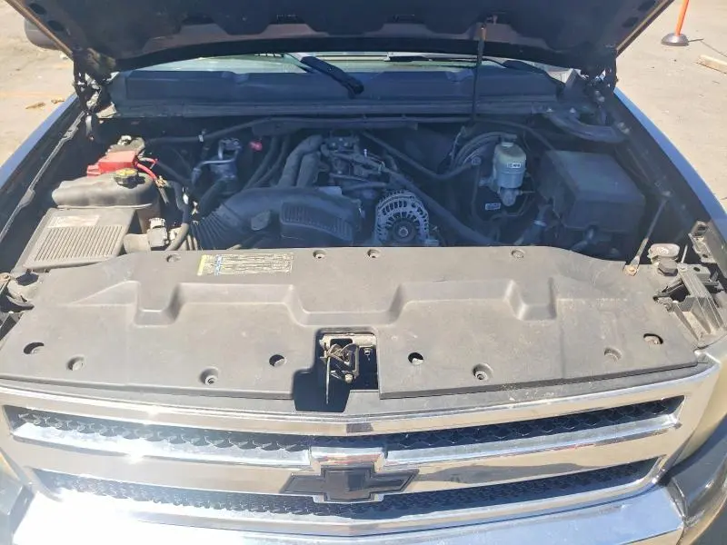 2011 CHEVROLET SILVERADO K1500 LT  