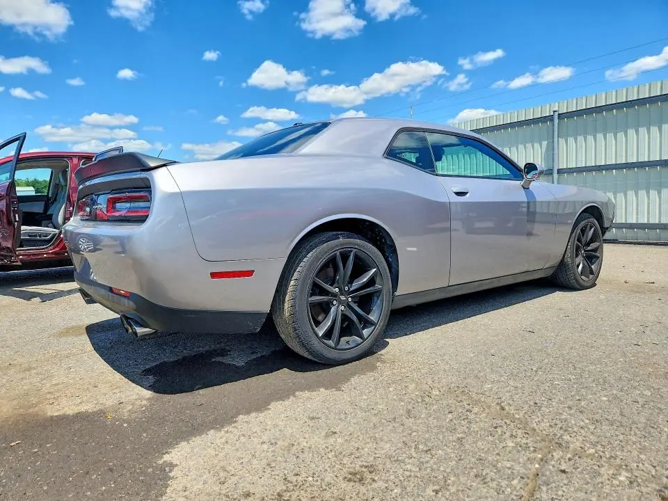 2017 DODGE CHALLENGER SXT  