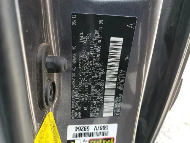 2012 TOYOTA SIENNA LE