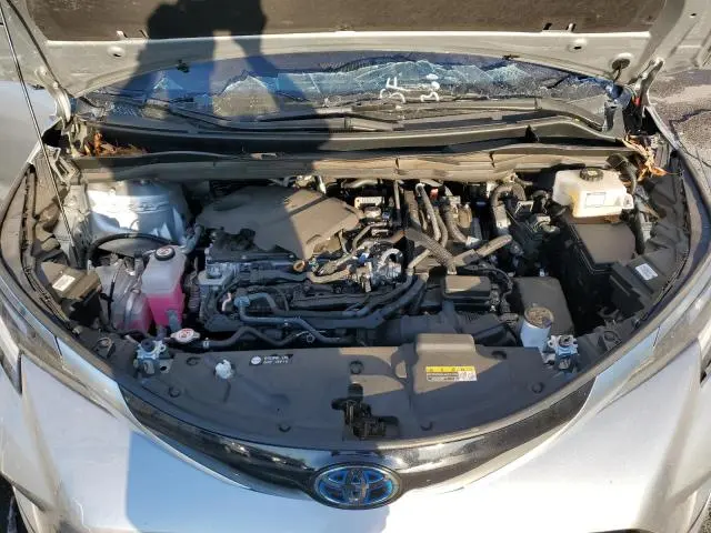 2023 TOYOTA SIENNA XSE  