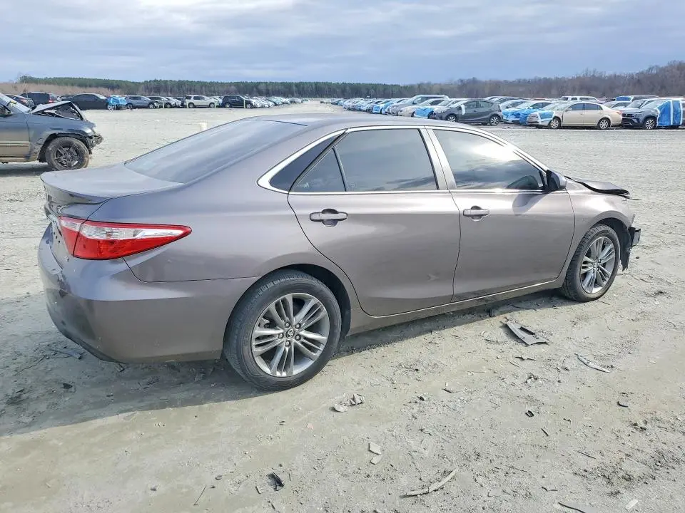 2017 TOYOTA CAMRY LE  