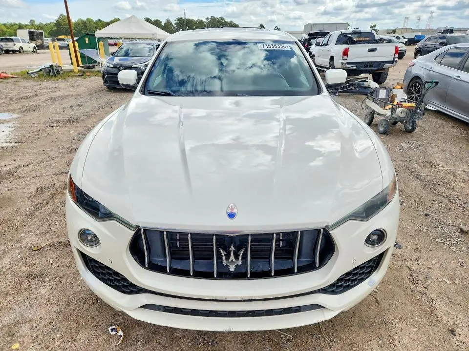 2020 MASERATI LEVANTE S  