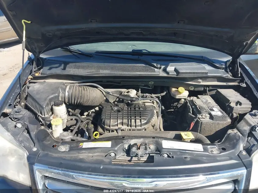 2012 CHRYSLER TOWN & COUNTRY TOURING-L