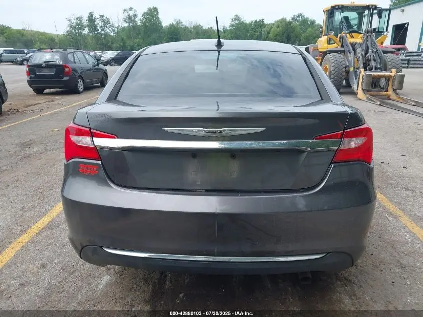 2014 CHRYSLER 200 LX