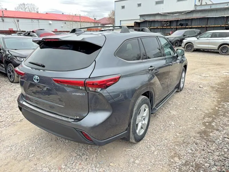 2021 TOYOTA HIGHLANDER HYBRID LE  