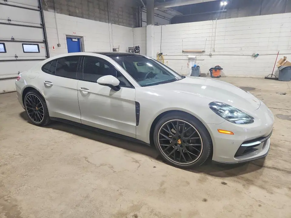 2020 PORSCHE PANAMERA BASE  