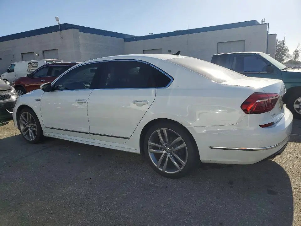 2017 VOLKSWAGEN PASSAT R-LINE  