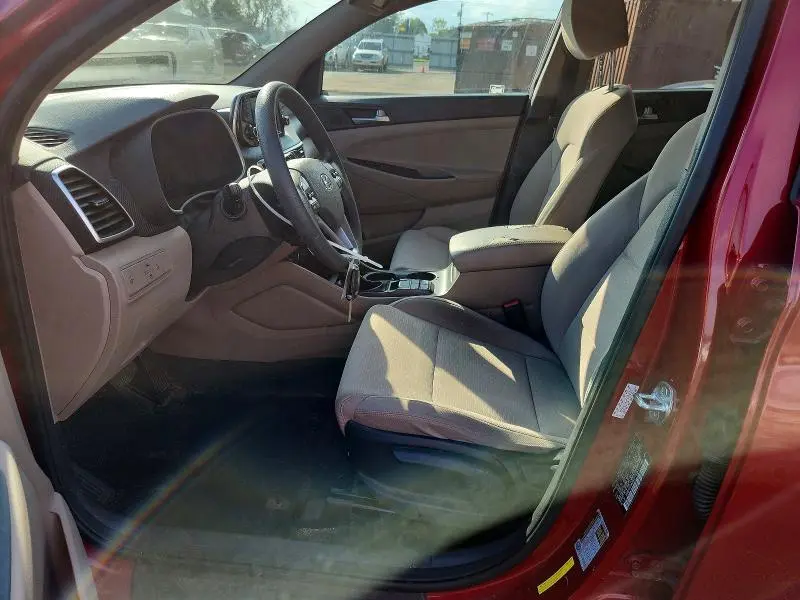 2021 HYUNDAI TUCSON SE  