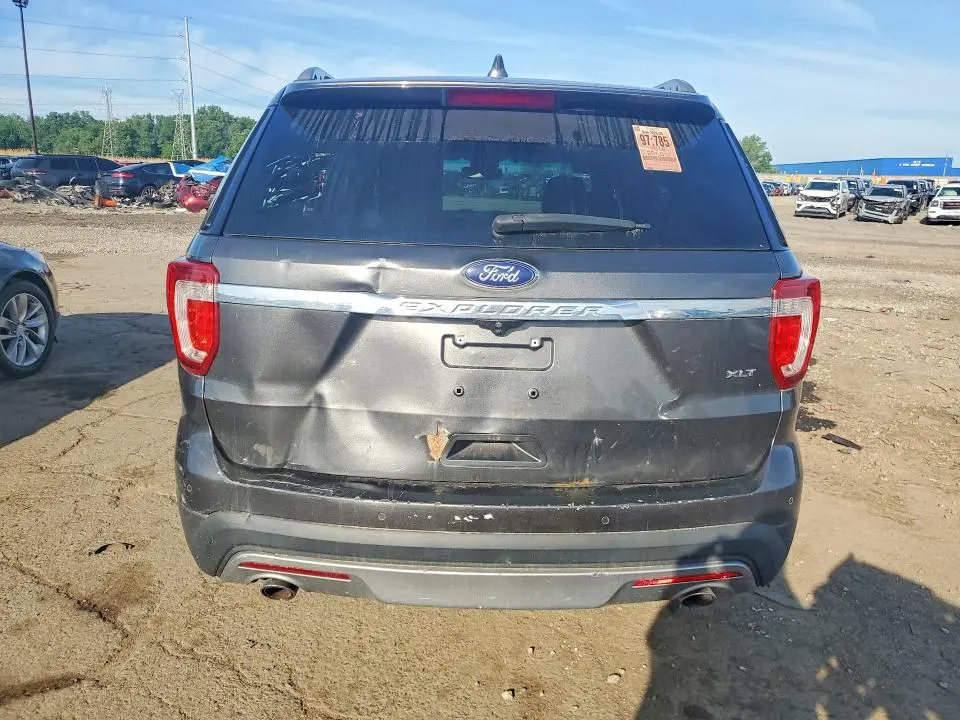 2016 FORD EXPLORER XLT  
