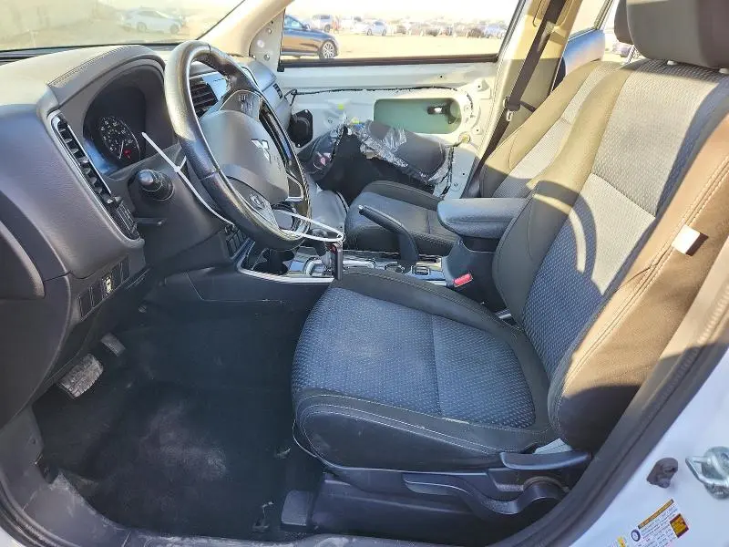 2018 MITSUBISHI OUTLANDER SE  