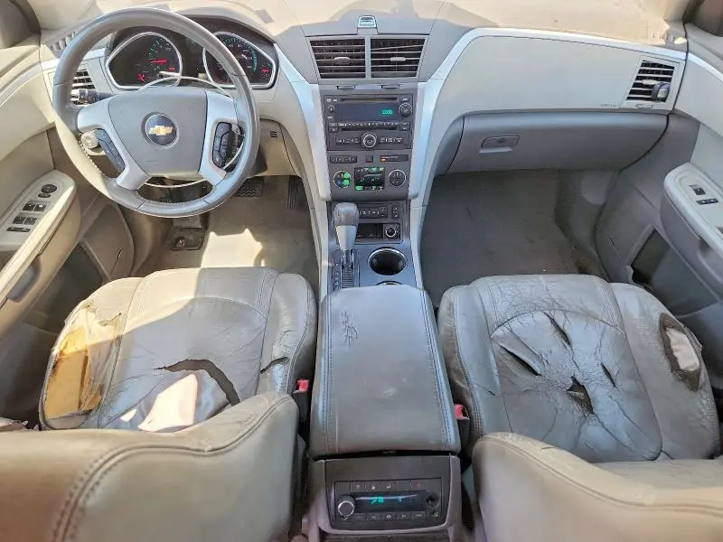 2011 CHEVROLET TRAVERSE LT  