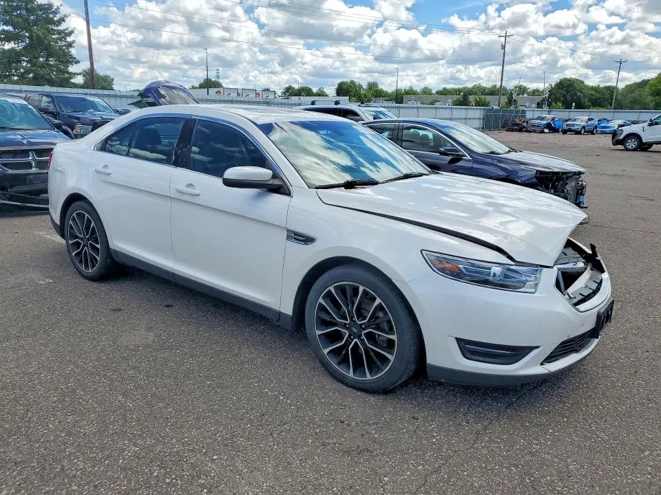 2017 FORD TAURUS SEL  