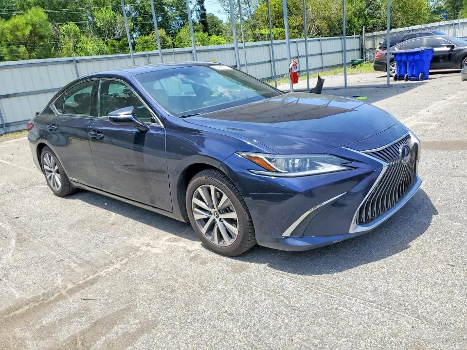 2021 LEXUS ES 300H  