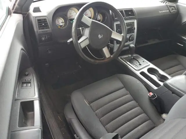 2010 DODGE CHALLENGER SE  