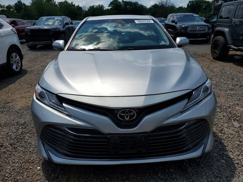 2018 TOYOTA CAMRY XLE  