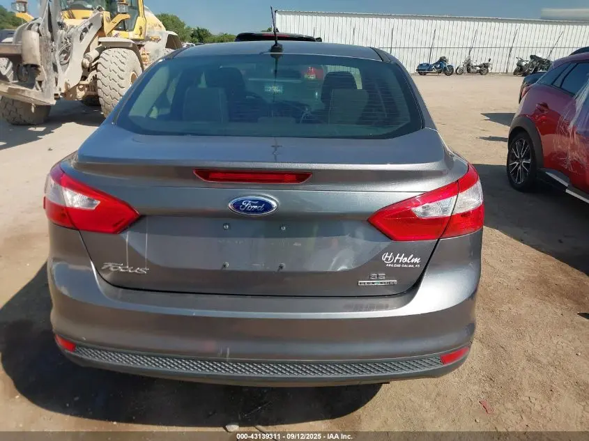 2013 FORD FOCUS SE