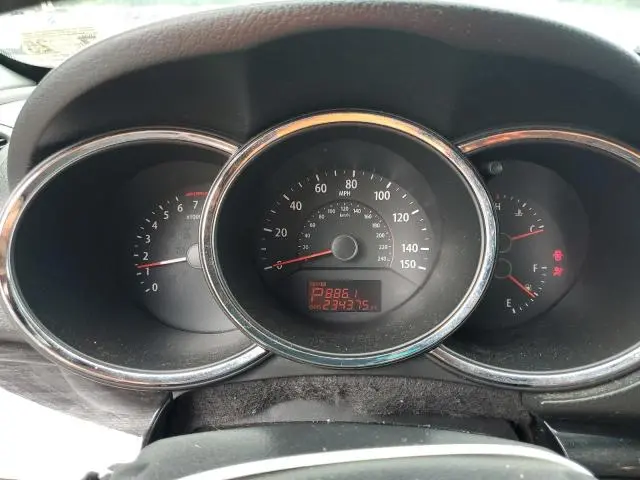2011 KIA SORENTO BASE  