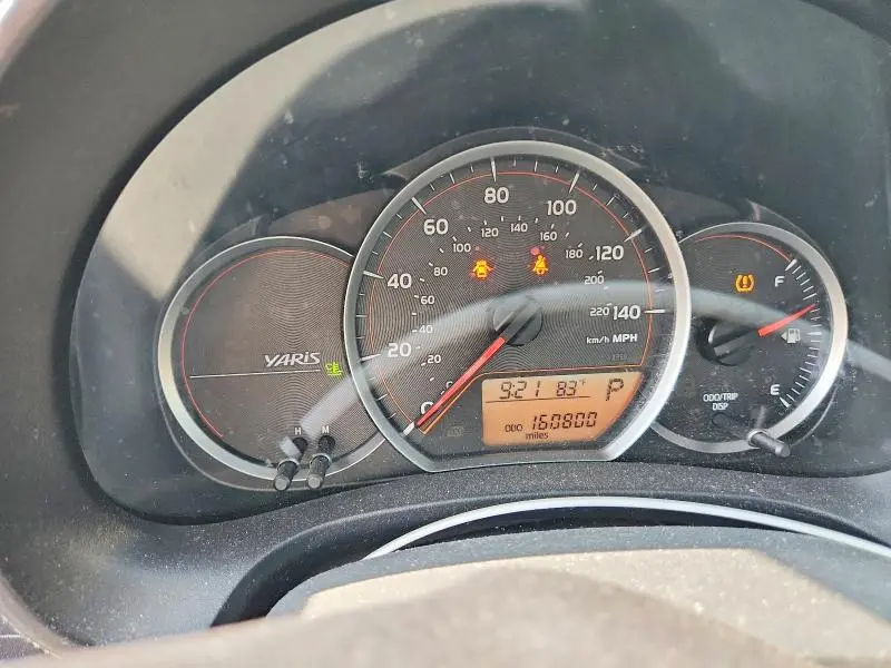 2014 TOYOTA YARIS 5-DOOR LE  