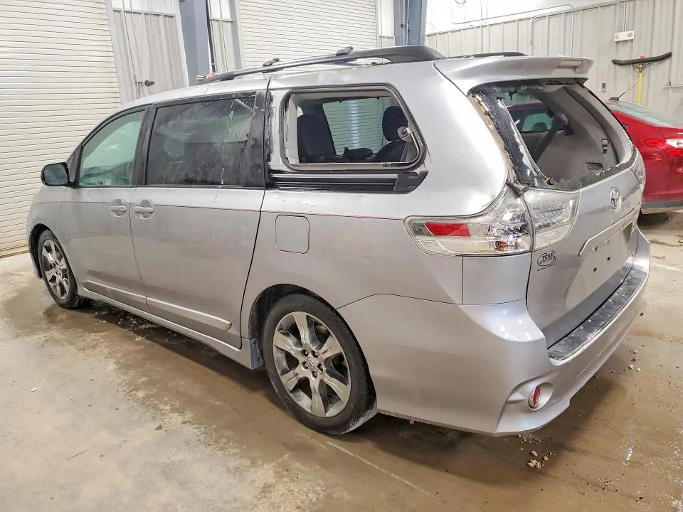 2012 TOYOTA SIENNA SPORT  