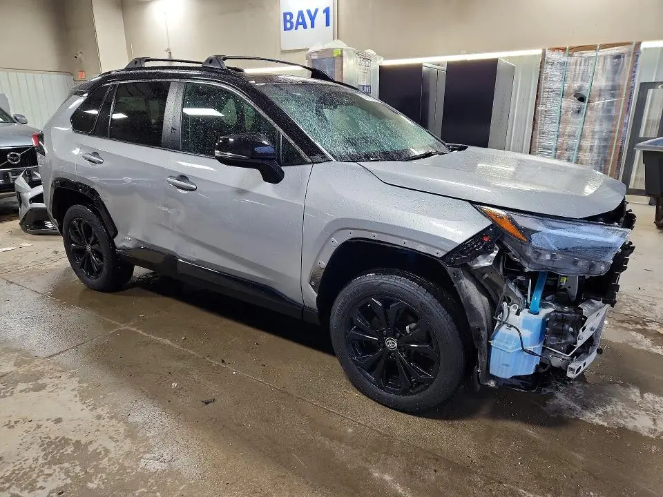 2022 TOYOTA RAV4 XSE  