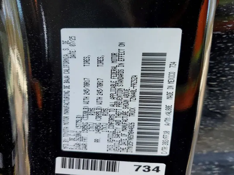 2025 TOYOTA TACOMA SR5  