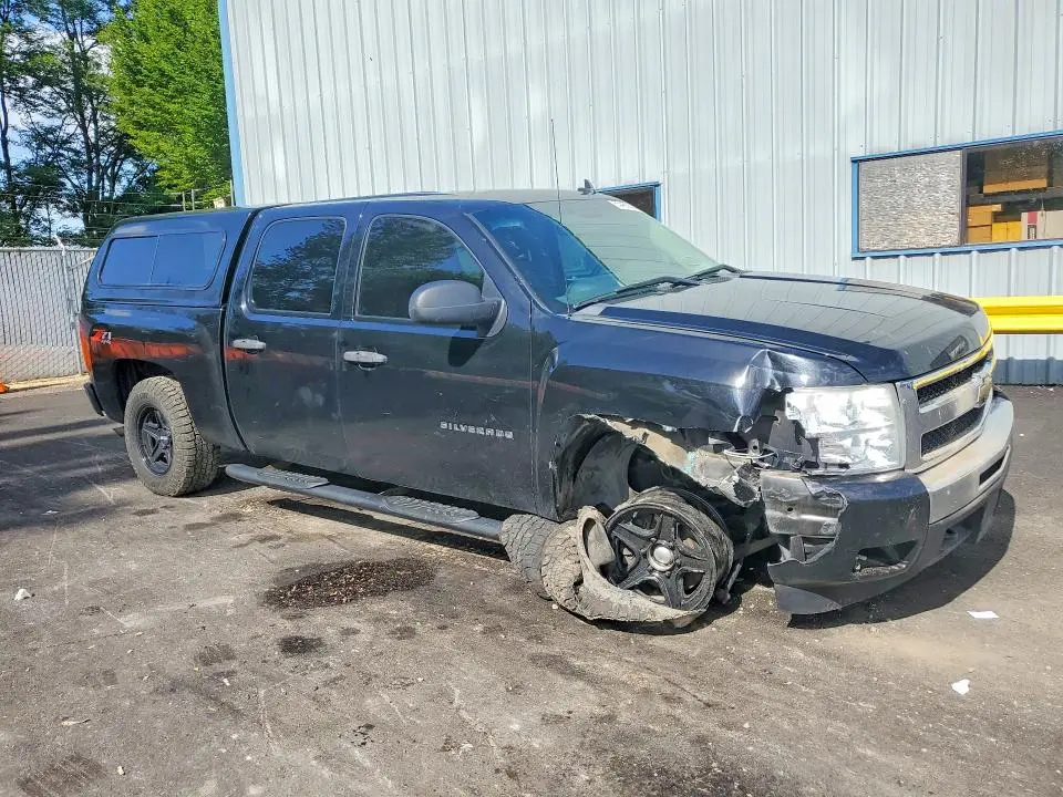2011 CHEVROLET SILVERADO K1500 LT  