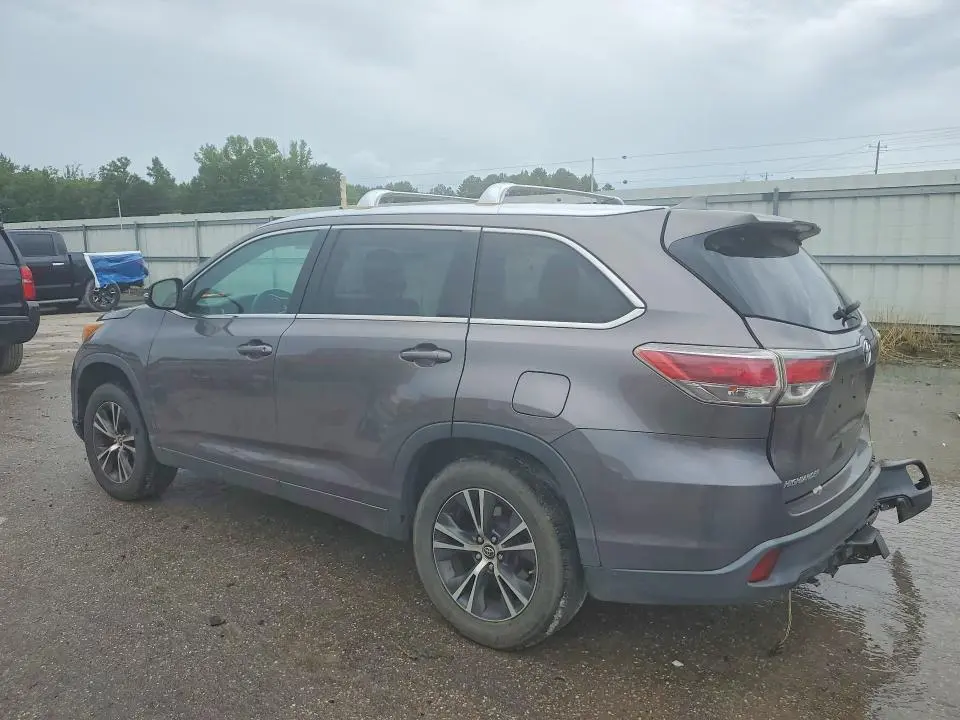 2016 TOYOTA HIGHLANDER XLE  
