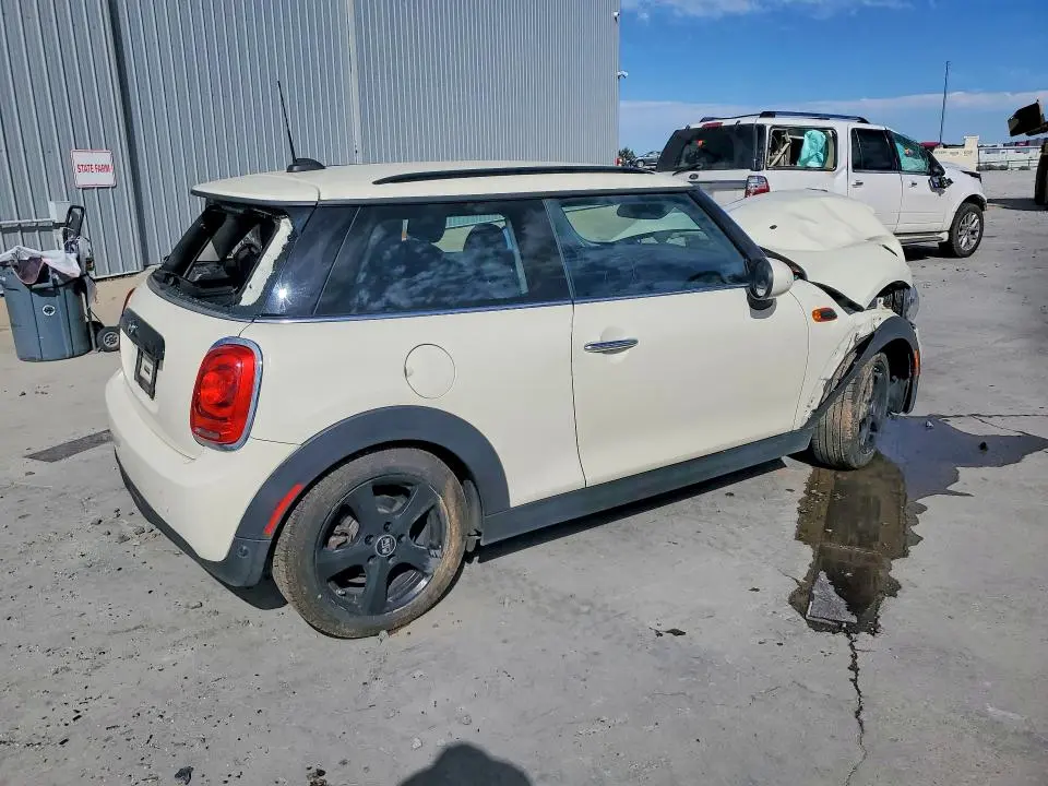 2019 MINI COOPER   