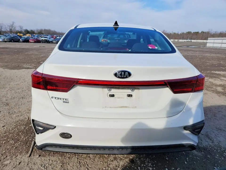 2021 KIA FORTE FE  