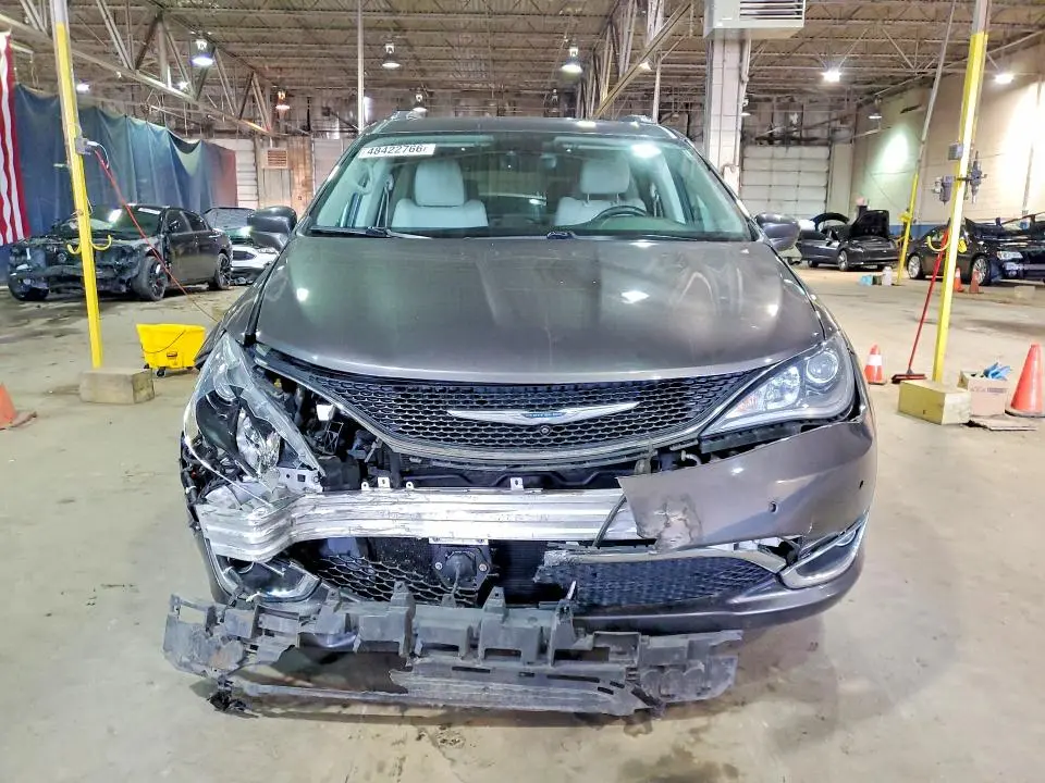 2017 CHRYSLER PACIFICA TOURING L PLUS  