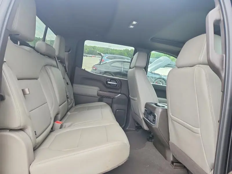 2021 GMC SIERRA K1500 SLT  