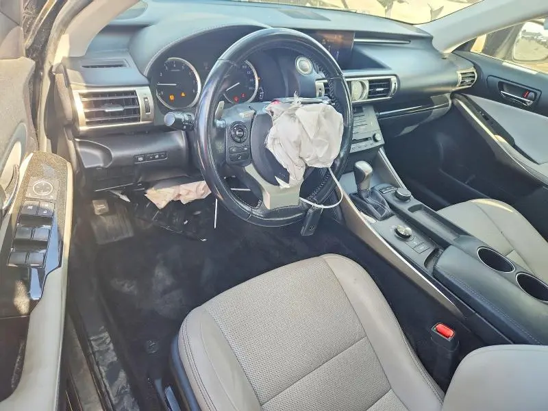 2016 LEXUS IS 200T  