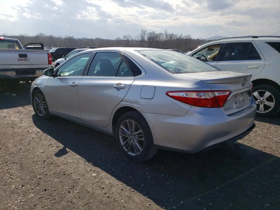 2017 TOYOTA CAMRY SE  