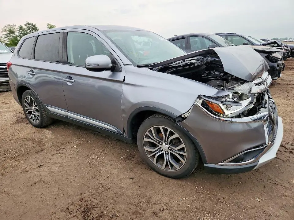 2017 MITSUBISHI OUTLANDER SE  
