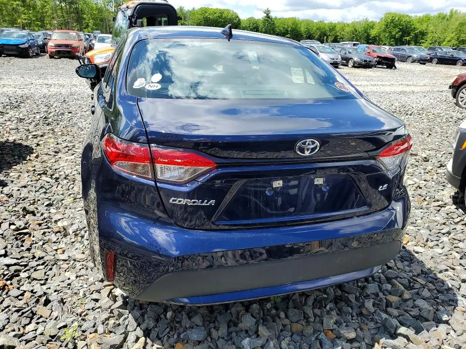 2022 TOYOTA COROLLA LE  