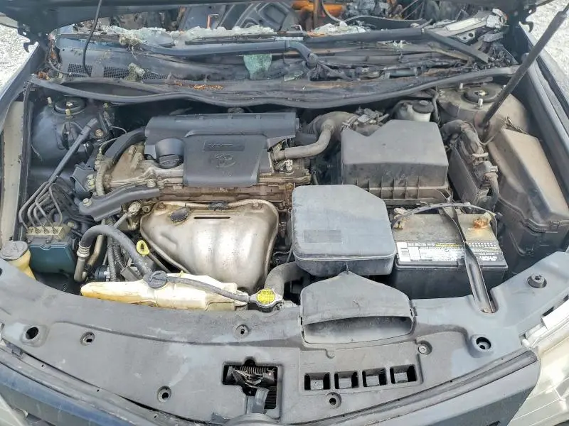 2013 TOYOTA CAMRY SE  