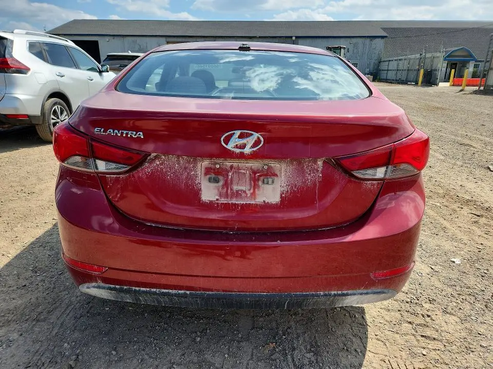 2016 HYUNDAI ELANTRA SE  