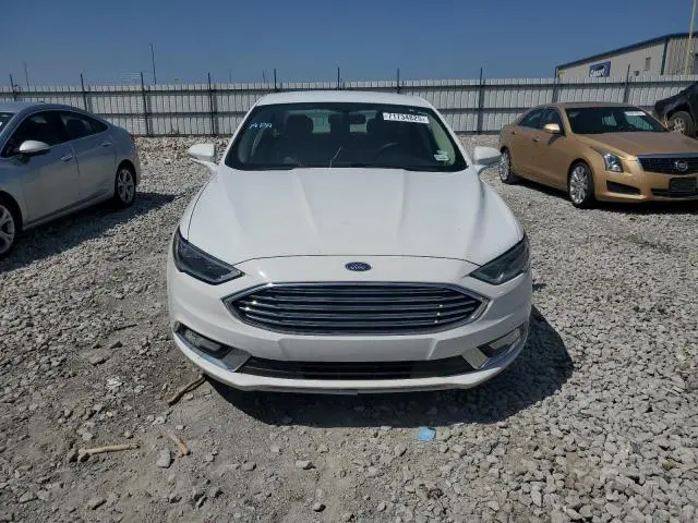 2017 FORD FUSION SE  