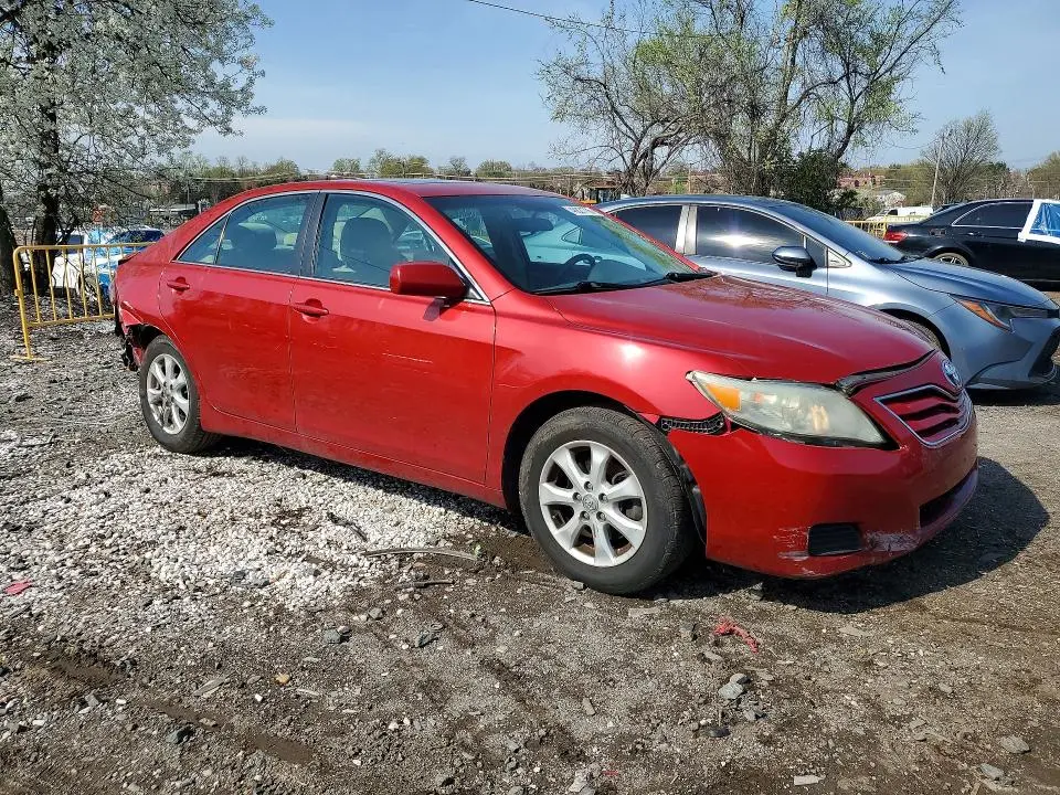 2010 TOYOTA CAMRY LE  