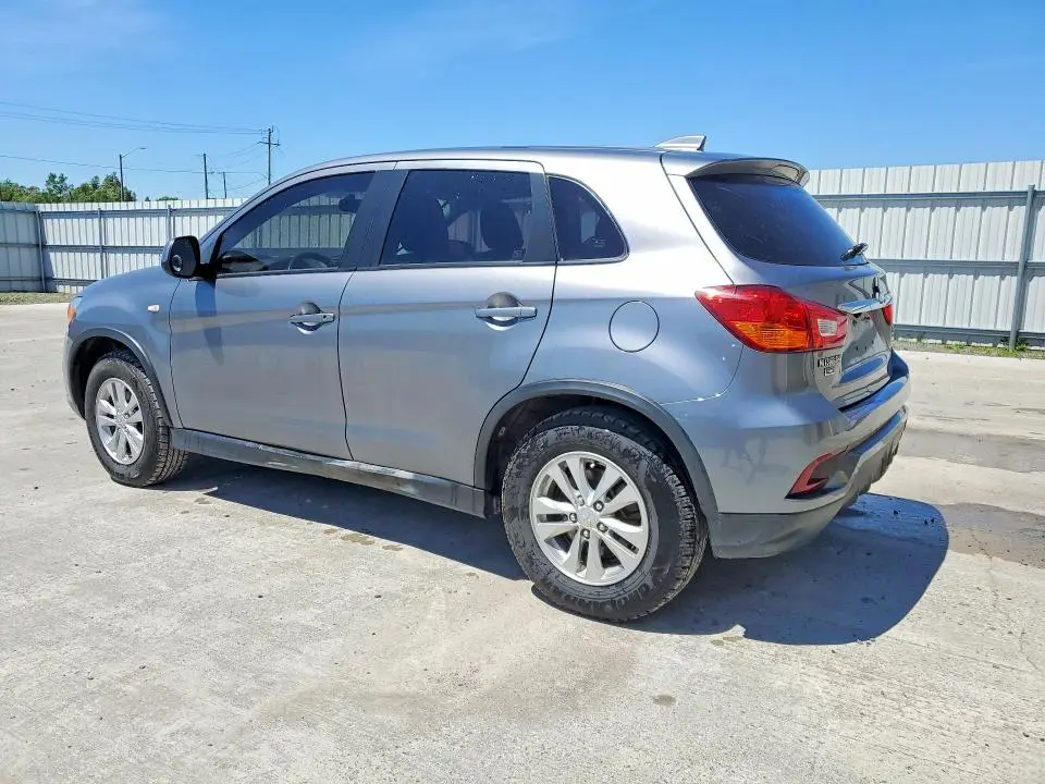 2019 MITSUBISHI RVR SE  