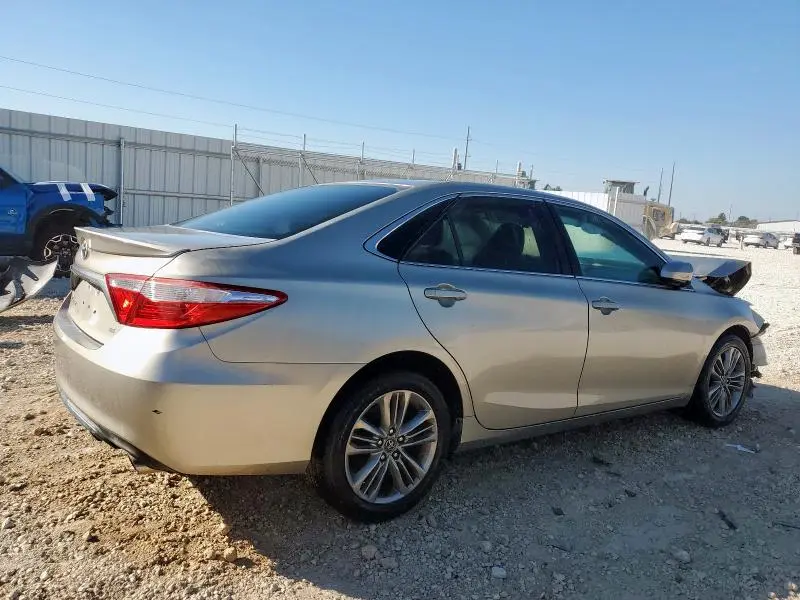 2016 TOYOTA CAMRY LE  