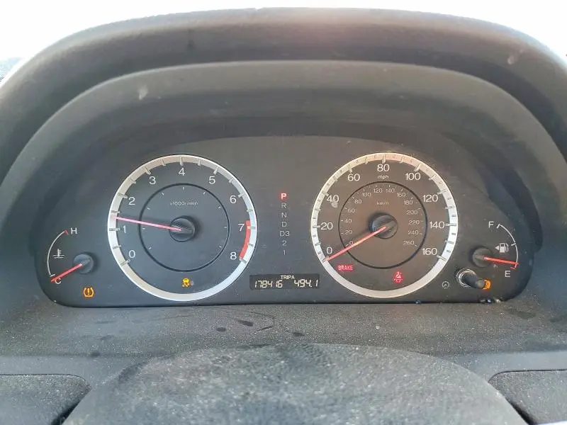 2011 HONDA ACCORD LX  