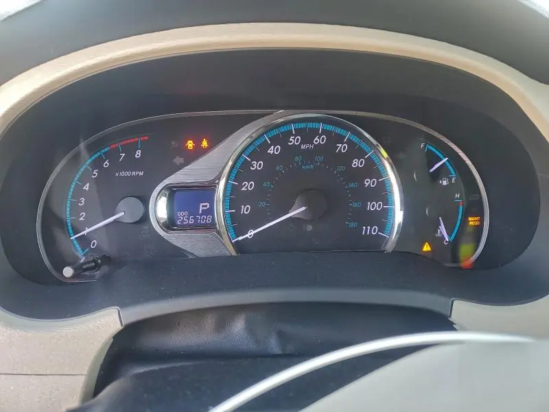 2012 TOYOTA SIENNA XLE  