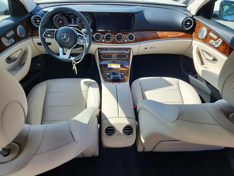 2019 MERCEDES-BENZ E 300  