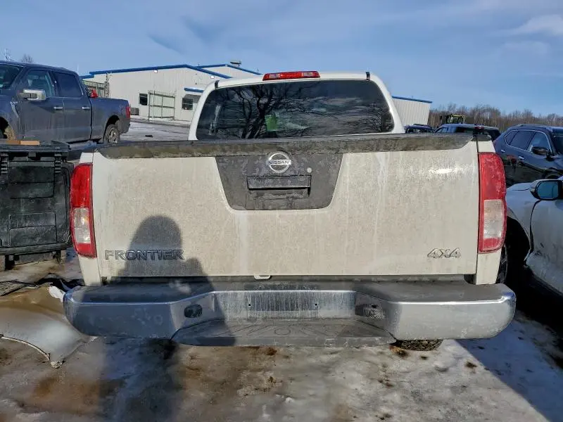 2013 NISSAN FRONTIER S  