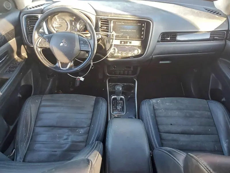 2019 MITSUBISHI OUTLANDER SE  