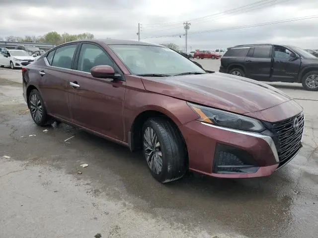 2023 NISSAN ALTIMA SV  