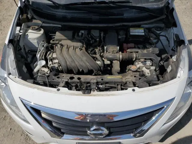 2019 NISSAN VERSA S