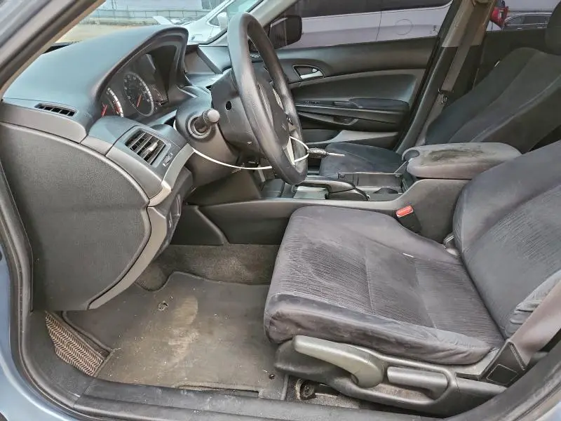 2011 HONDA ACCORD LX  